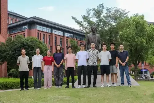 浙江大学光学与量子信息研究所:电子自旋的手性之“舞”