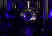 物理学家设计极其精确的原子钟 每3000亿年误差一秒