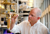 玻尔研究所的马库斯教授加入QuantWare的量子科学顾问委员会