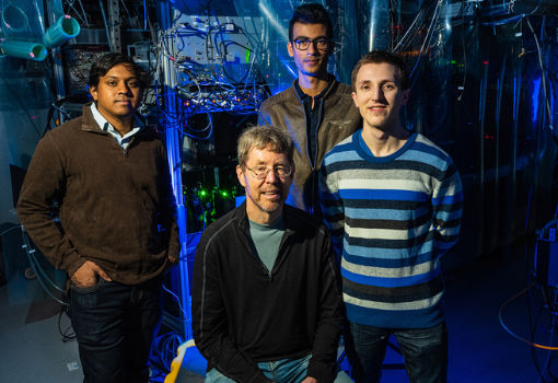 莱斯大学的量子模拟实验超拓扑量子计算迈出一大步