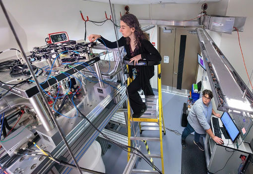 美国科学家开发出兼容电信频率的新型分子量子比特