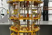AI开始“操作”量子芯片，GPT-5.6 Sol可自主完成常规量子比特测量