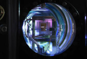 德国莱布尼茨超级计算中心已采购一台20量子比特的离子阱量子计算机