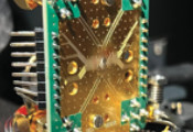 富士通与QuTech基于金刚石自旋量子比特演示保真度达99.9%的通用量子门集
