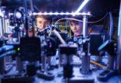 美国科学家开发出新型量子导航设备 使用超冷原子云来测量三维加速度