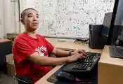 威斯康星大学团队设计出新型量子纳米结构，或助光学神经网络降低AI能耗