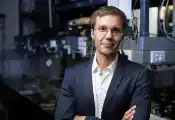 新西兰奥克兰大学与美国科学家合作推进芯片级光频梳研究 