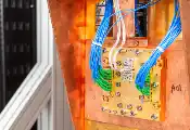 IBM首次实现多通道米级超导量子处理器互连，量子态传输平均保真度达99%